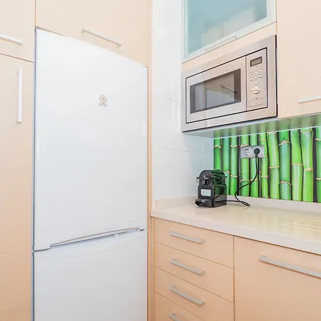 Ybh Luis Taboada 13, 3a * Vigo